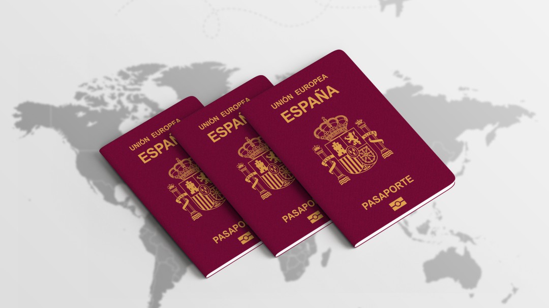 Los pasaportes más poderosos del mundo: el español se cuela entre los cinco primeros