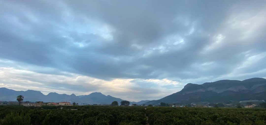 Nubes en la Safor fotografiadas desde Marxuquera Nubes en la Safor fotografiadas desde Marxuquera