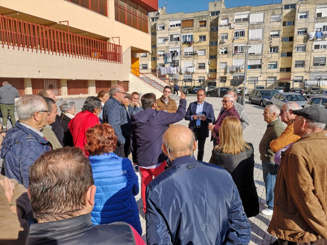 El PP de Jerez visita la zona de Los Naranajos El PP de Jerez visita la zona de Los Naranajos
