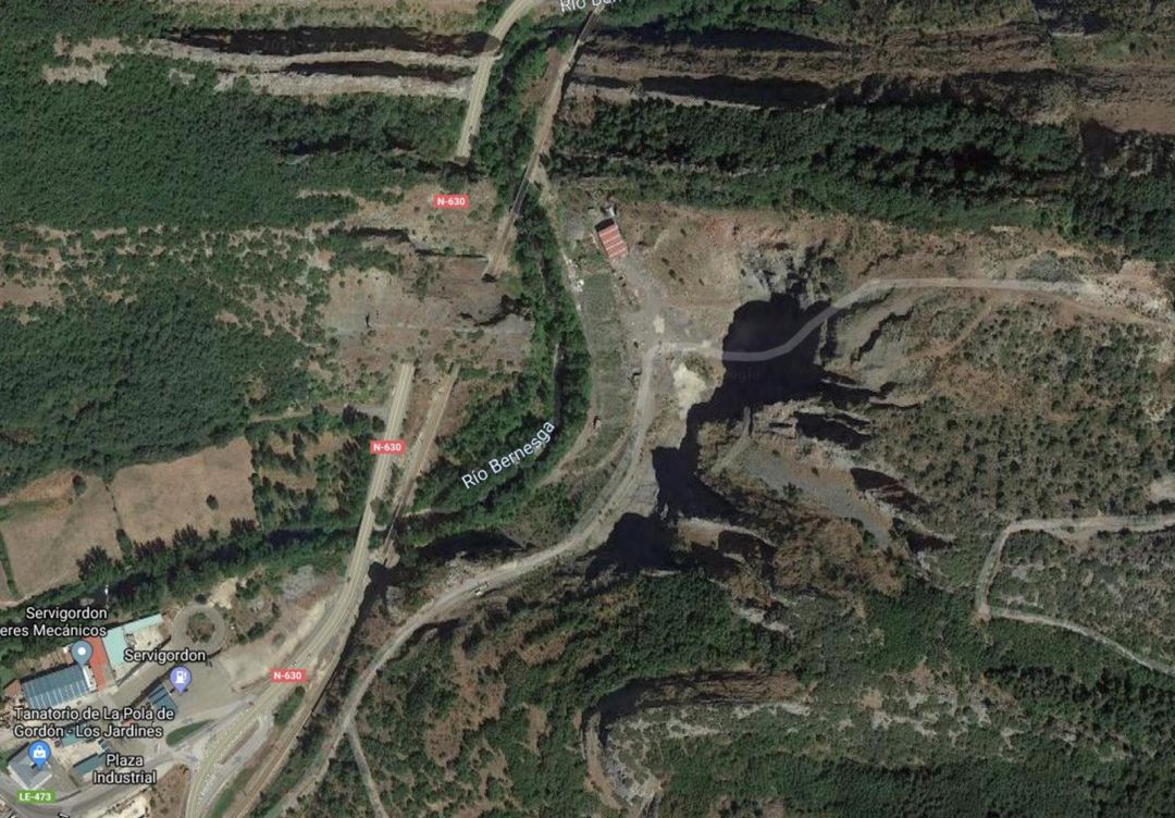 Zona de Pola de Gordón donde se instalaría la cantera en caso de obtener las licencias de la Junta Zona de Pola de Gordón donde se instalaría la cantera en caso de obtener las licencias de la Junta