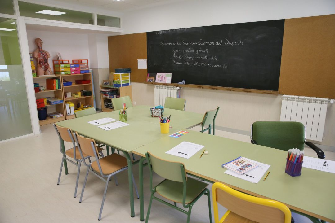 El STEI acusa a Educación de recortar presupuestos en los centros El STEI acusa a Educación de recortar presupuestos en los centros