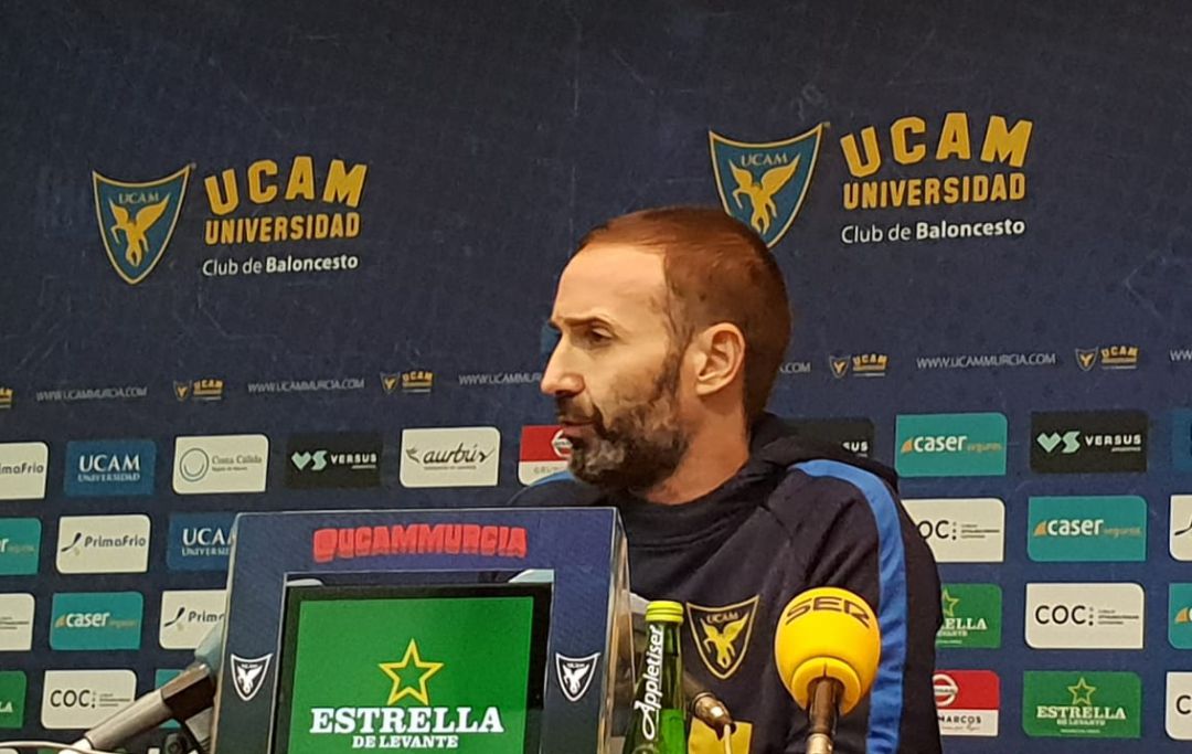 Sito Alonso en rueda de prensa Sito Alonso en rueda de prensa