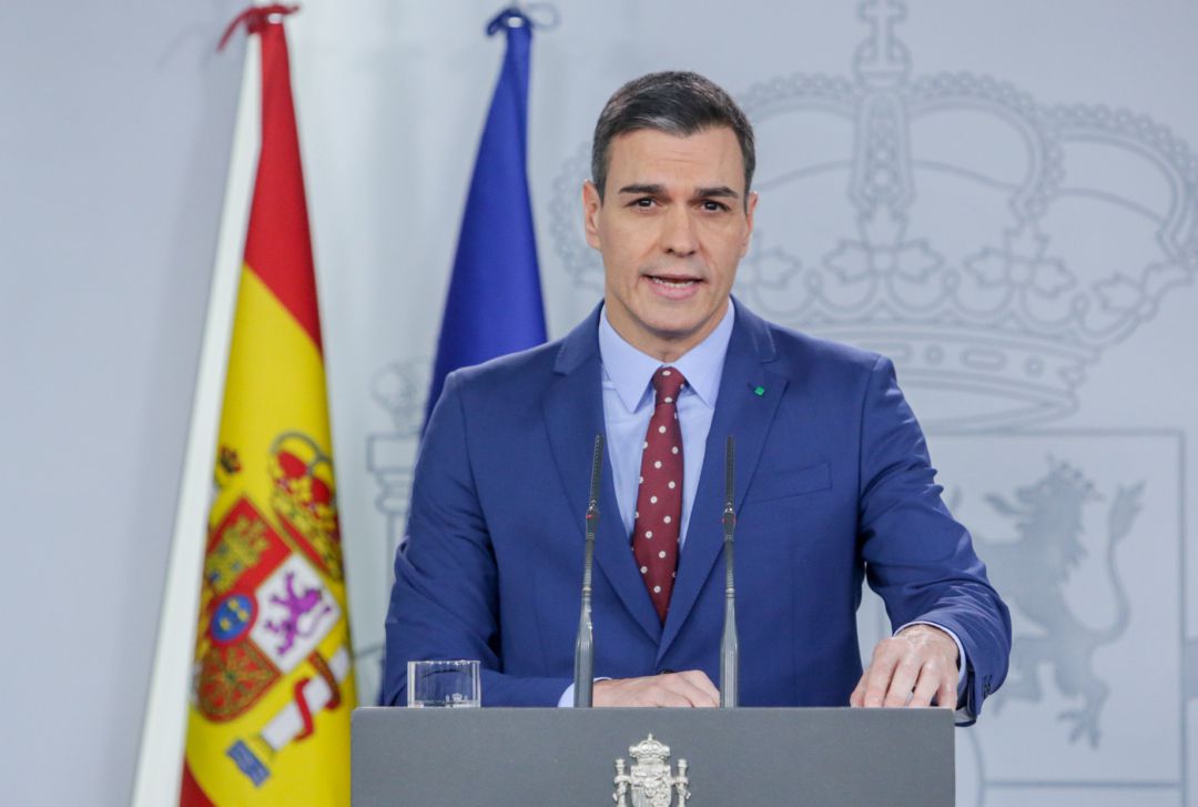 Declaración institucional del Presidente del Gobierno, Pedro Sánchez, para comunicar la composición del nuevo Gobierno de coalición y los objetivos del Ejecutivo tras habérselos comunicado a Felipe VI.
Declaración institucional del Presidente del Gobierno, Pedro Sánchez, para comunicar la composición del nuevo Gobierno de coalición y los objetivos del Ejecutivo tras habérselos comunicado a Felipe VI.