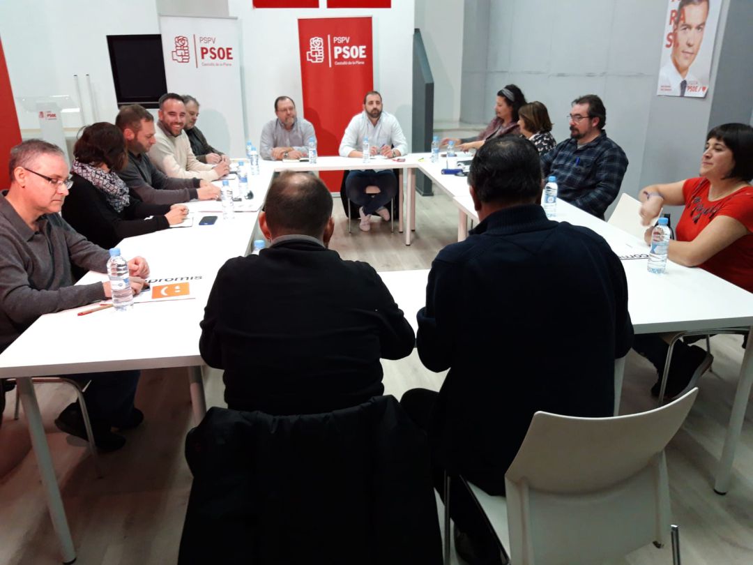 Representantes de PSPV, Compromís y Podem EUPV en la reunión celebrada este sábado en la sede de los socialistas de Castelló Representantes de PSPV, Compromís y Podem EUPV en la reunión celebrada este sábado en la sede de los socialistas de Castelló