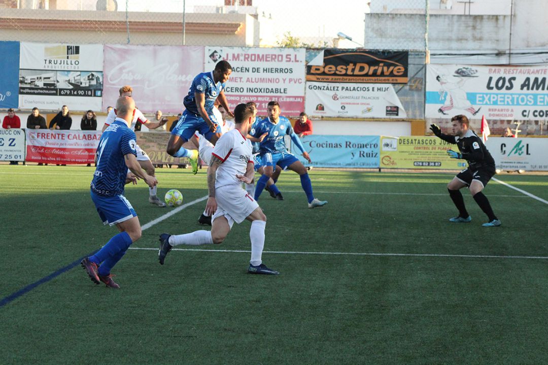 Imagen del partido disputado este domingo en Lebrija Imagen del partido disputado este domingo en Lebrija