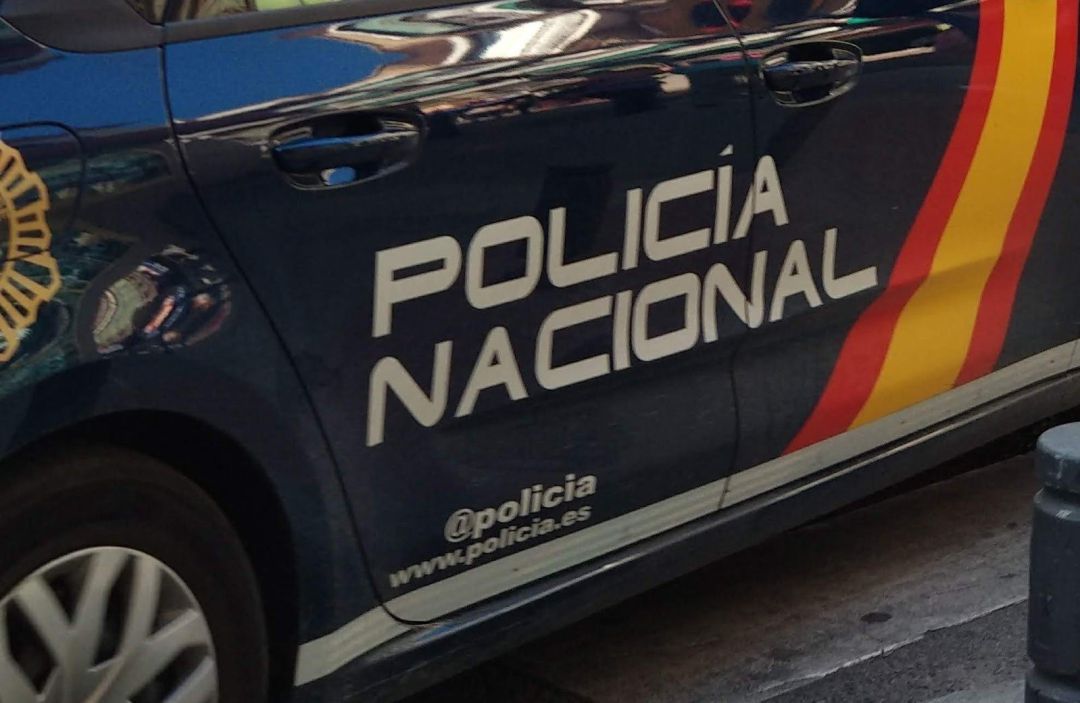 Coche de la Policía Nacional Coche de la Policía Nacional