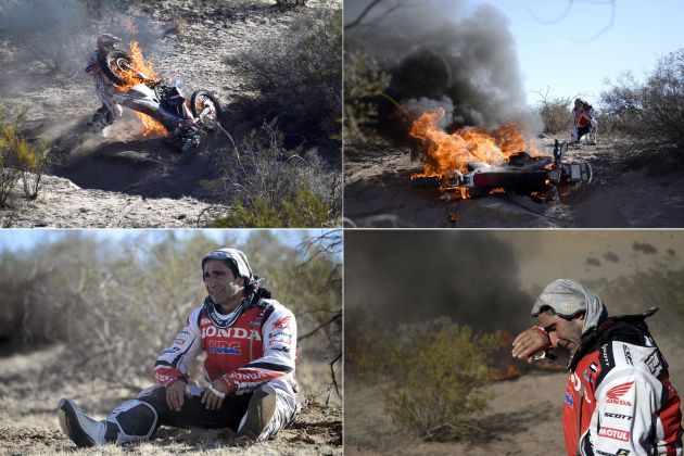 En 2014 Paulo conmocionó al Dakar con sus lágrimas al ver su moto arder En 2014 Paulo conmocionó al Dakar con sus lágrimas al ver su moto arder