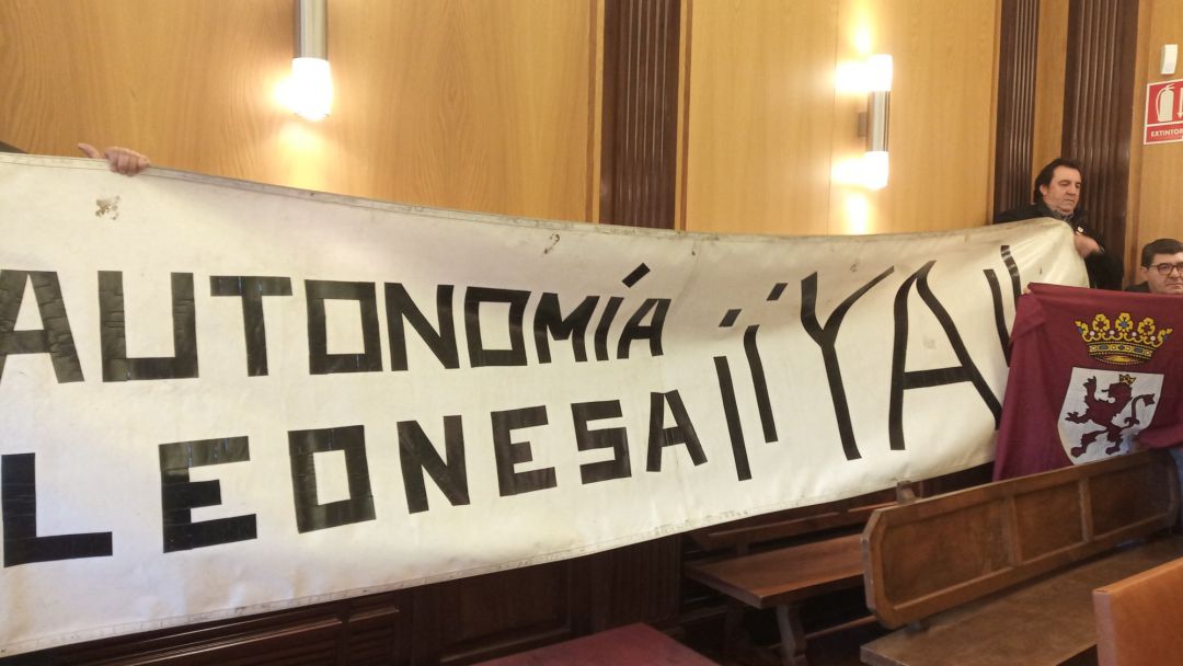 Pola de Gordón rechaza la moción autonomista Pola de Gordón rechaza la moción autonomista