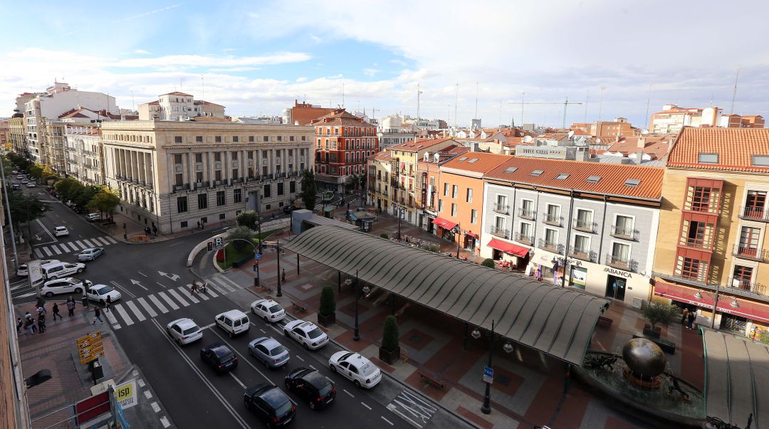 Vista general del mercado de la plaza de España Vista general del mercado de la plaza de España