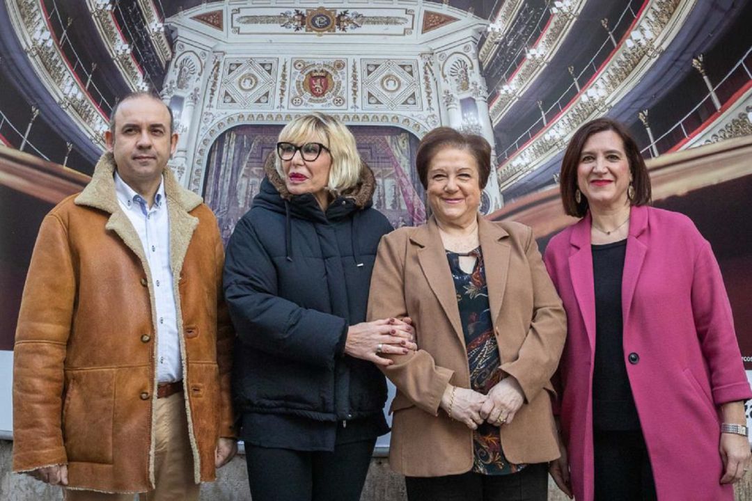 La vicealcaldesa de Zaragoza y concejala de Cultura y Proyección Exterior, Sara Fernández, Corita Viamonte, las presidentas de las asociaciones participantes, Marisa Maturana y Maribel Salsa y José Féliz Tallada del Teatro Lírico de Zaragoza La vicealcaldesa de Zaragoza y concejala de Cultura y Proyección Exterior, Sara Fernández, Corita Viamonte, las presidentas de las asociaciones participantes, Marisa Maturana y Maribel Salsa y José Féliz Tallada del Teatro Lírico de Zaragoza