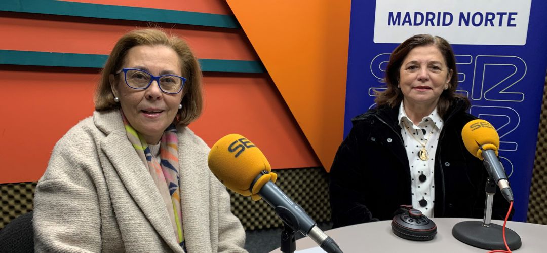 María Paz Alcalá e Isabel Páramo, vicepresidenta y presidenta de la Hermandad Nuestra Señora de la Paz de Alcobendas María Paz Alcalá e Isabel Páramo, vicepresidenta y presidenta de la Hermandad Nuestra Señora de la Paz de Alcobendas