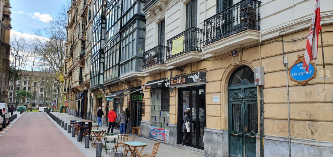 "La zona de protección acústica de Uribiarte se queda corta", dicen los vecinos "La zona de protección acústica de Uribiarte se queda corta", dicen los vecinos