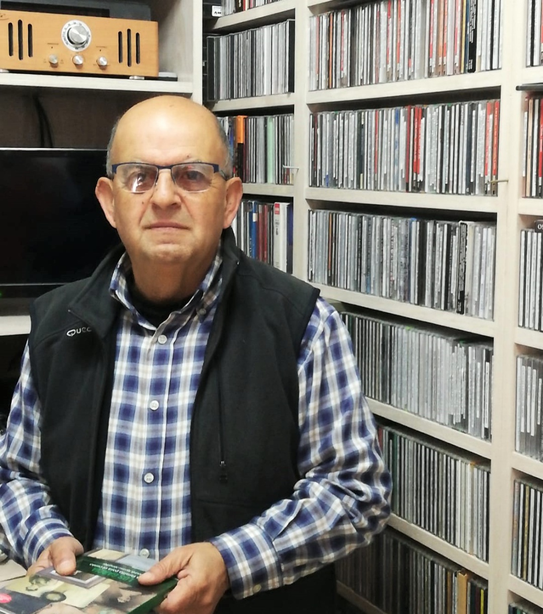 Elías Bernabé, Premio Radio Elda a la Música, en su estudio Elías Bernabé, Premio Radio Elda a la Música, en su estudio
