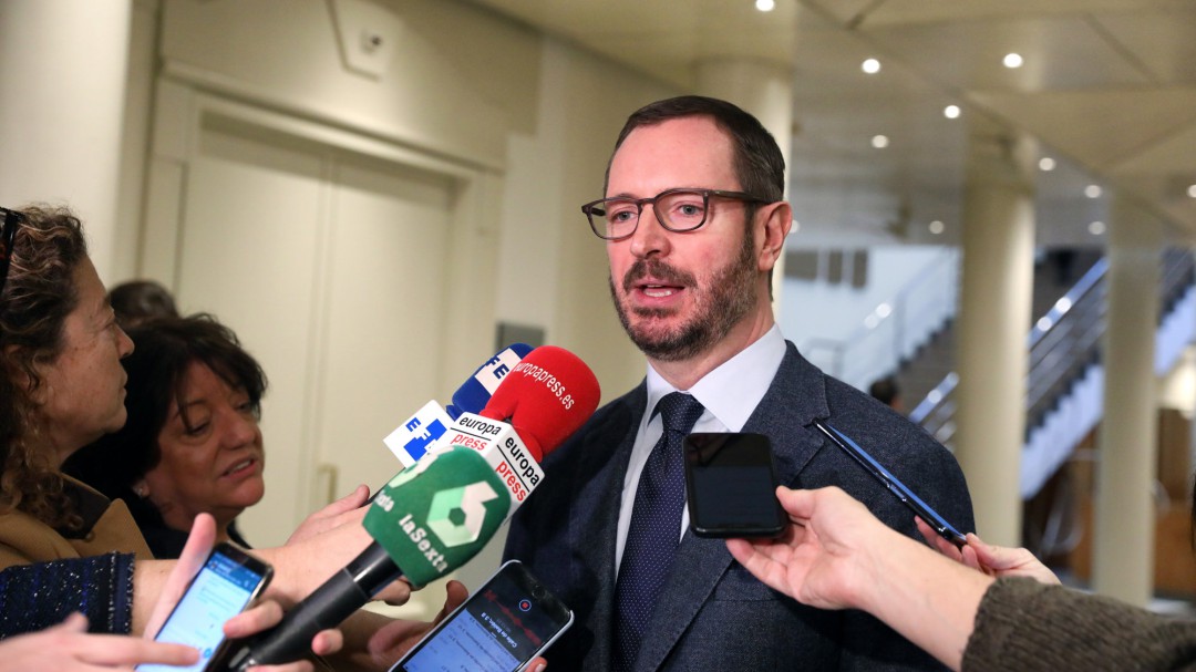 El PP, contra llevar al martes el Consejo de Ministros: "Quieren una oposición maniatada"