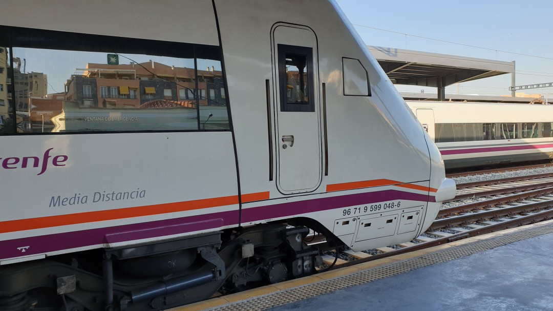 Esta medida de RENFE confirma el retraso de los Avant