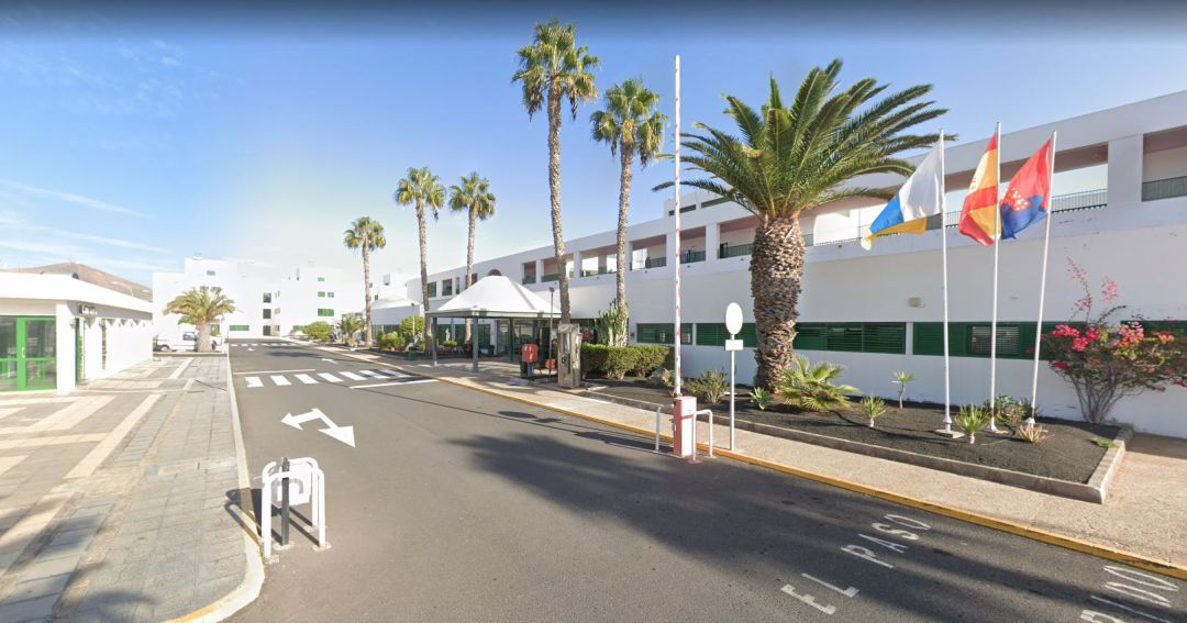 Una de las entradas del hospital Doctor José Molina Orosa de Arrecife. Una de las entradas del hospital Doctor José Molina Orosa de Arrecife.