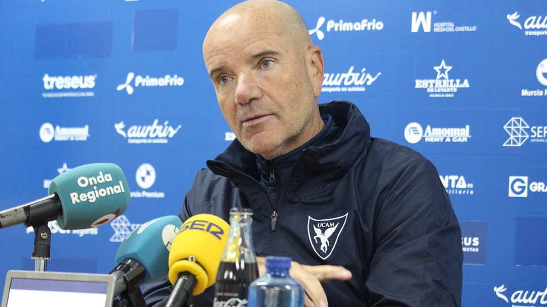 El UCAM Murcia CF destituye a Miguel Rivera