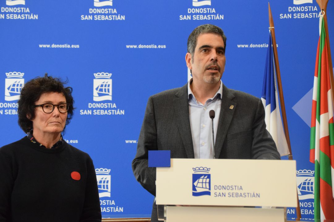 Eneko Goia y Nekane Arzallus dan a conocer los detalles de la sentencia del TSJPV que anula la ordenanza de regulación de las viviendas turísticas Eneko Goia y Nekane Arzallus dan a conocer los detalles de la sentencia del TSJPV que anula la ordenanza de regulación de las viviendas turísticas