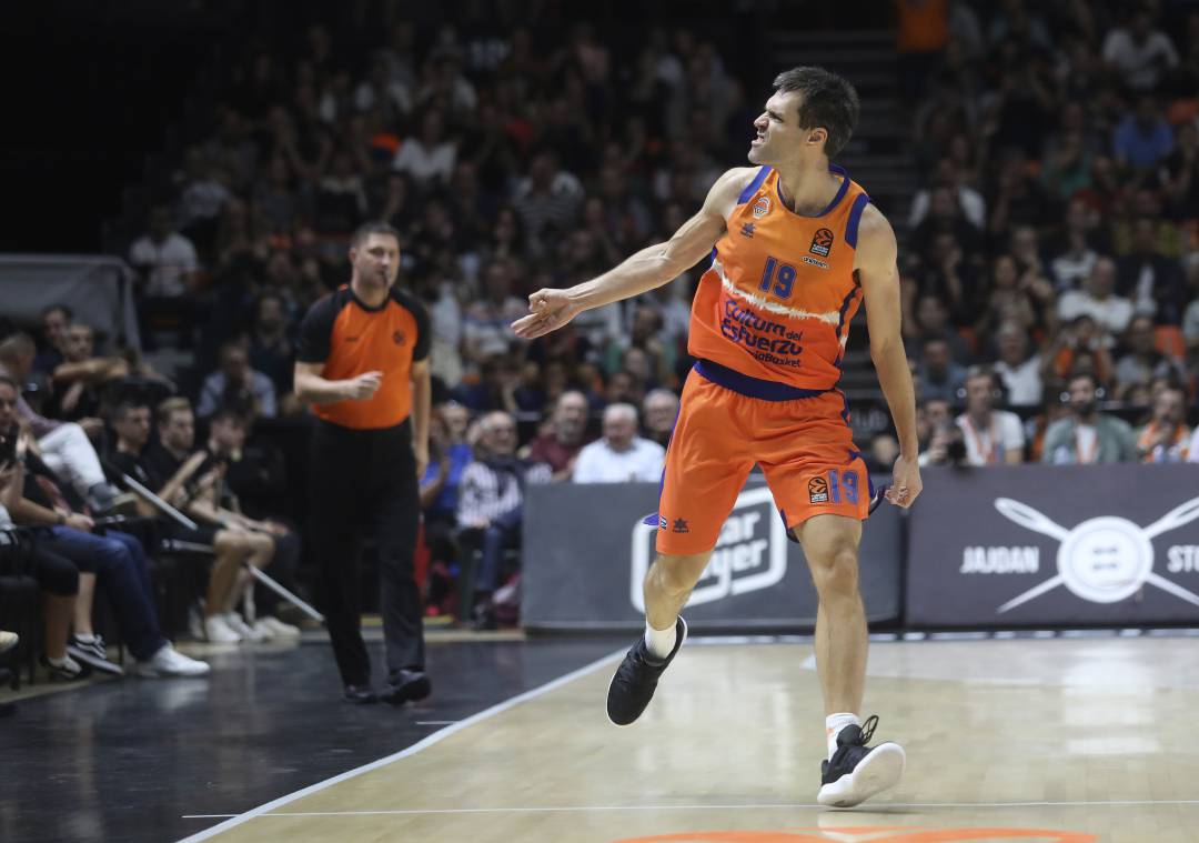 San Emeterio durante un partido de Euroliga San Emeterio durante un partido de Euroliga