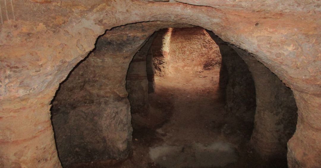 Una de las 77 cuevas localizadas en el subsuelo de Infantes Una de las 77 cuevas localizadas en el subsuelo de Infantes