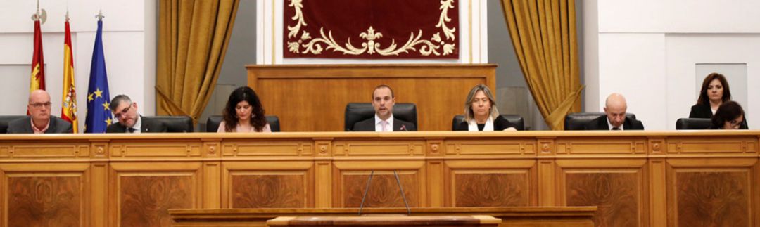 Aprobadas todas las resoluciones sobre el trasvase con el único voto en contra del PP a la del PSOE Aprobadas todas las resoluciones sobre el trasvase con el único voto en contra del PP a la del PSOE