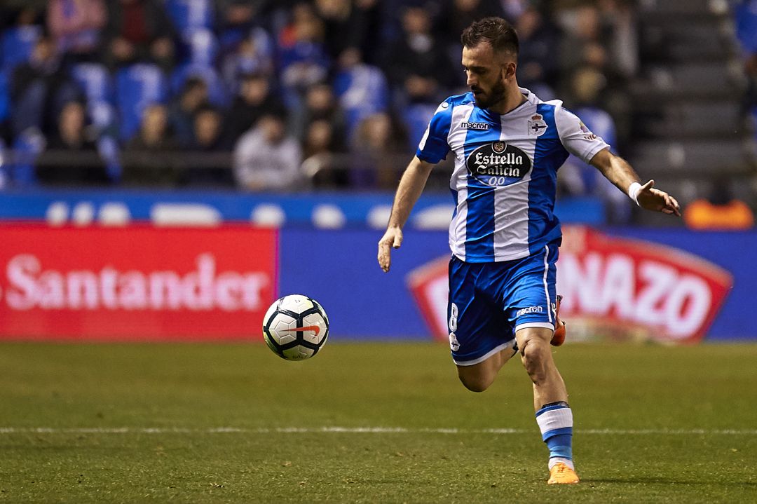 Emre Çolak
Emre Çolak