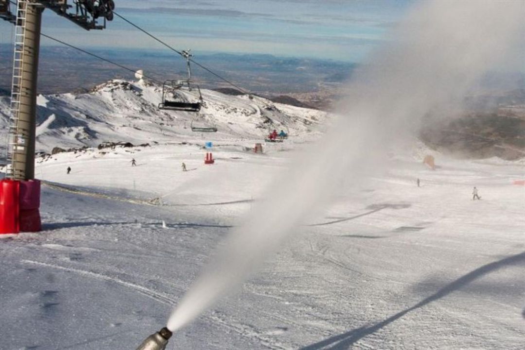 Los ecologistas alegan que fabricar nieve artificial va en contra de la protección de la Red Natura 2000 Los ecologistas alegan que fabricar nieve artificial va en contra de la protección de la Red Natura 2000