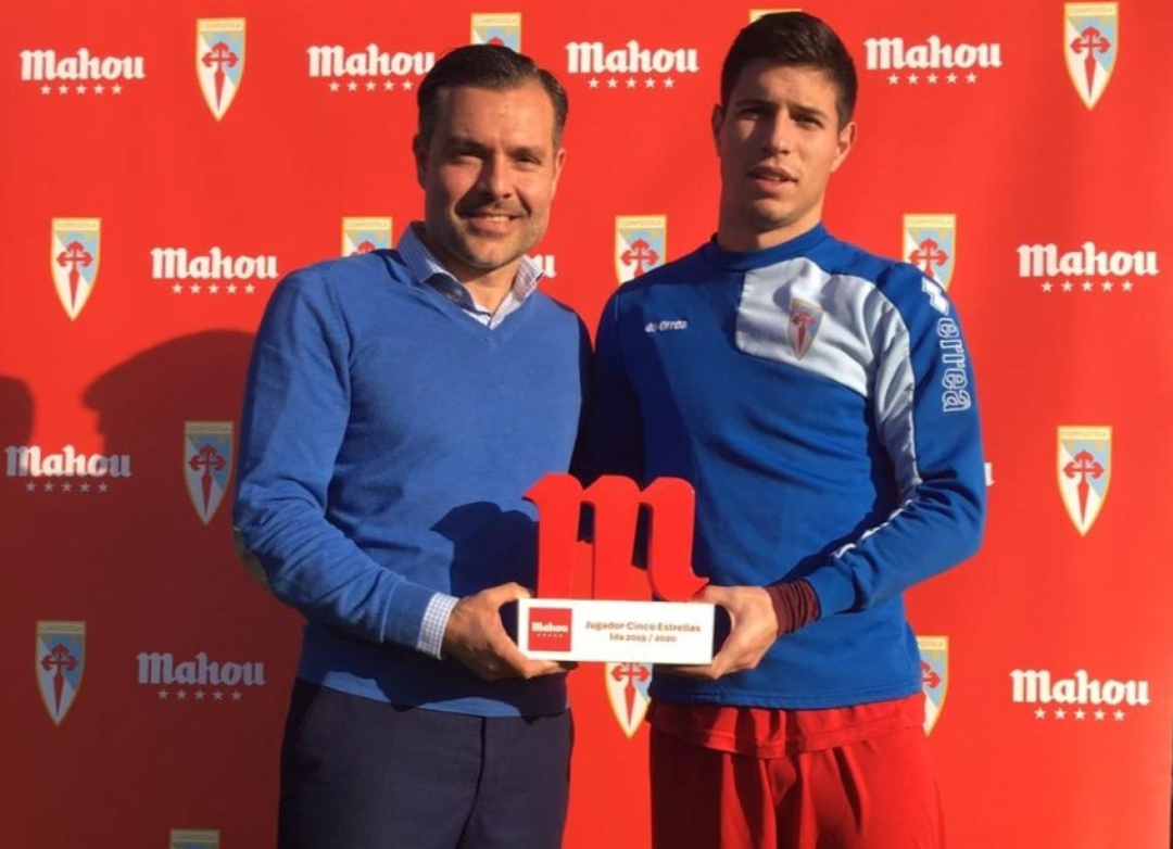 Brais Abelenda recogió el premio "Jugador 5 Estrellas" como el mejor de la primera vuelta Brais Abelenda recogió el premio "Jugador 5 Estrellas" como el mejor de la primera vuelta