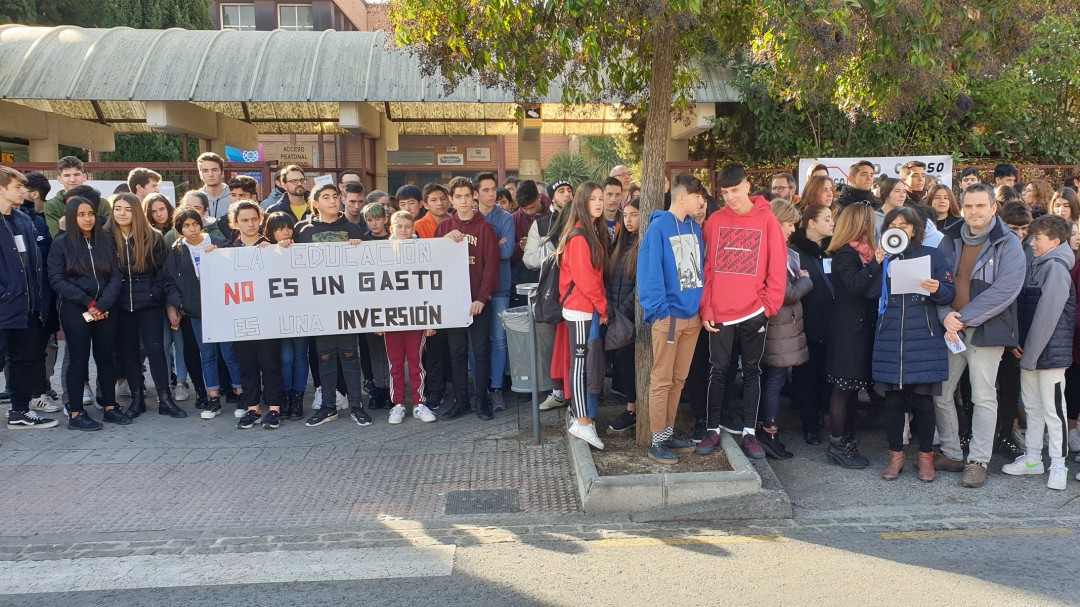 Dimite el delegado de Educación cinco minutos antes de que le cesen