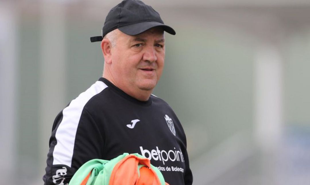 Manix Mandiola: "La gente lesionada me genera muchas dudas, en fútbol el rendimiento es inmediato" Manix Mandiola: "La gente lesionada me genera muchas dudas, en fútbol el rendimiento es inmediato"