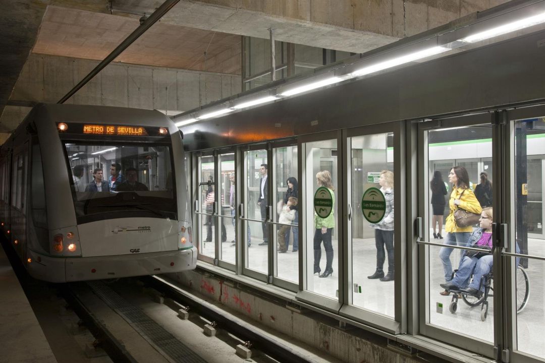 Suspendido el servicio del metro entre Ciudad Expo y San Juan Bajo Suspendido el servicio del metro entre Ciudad Expo y San Juan Bajo