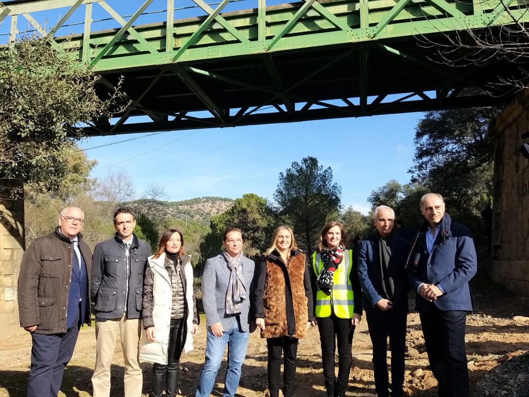 La Junta inicia las obras de reparación del puente sobre el río Jándula en la carretera del Santuario La Junta inicia las obras de reparación del puente sobre el río Jándula en la carretera del Santuario