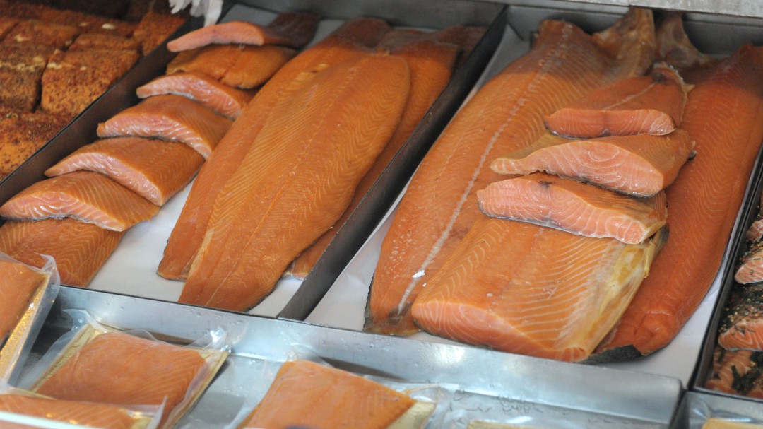 Una empresa de salmón noruego centraliza su negocio en Pinto