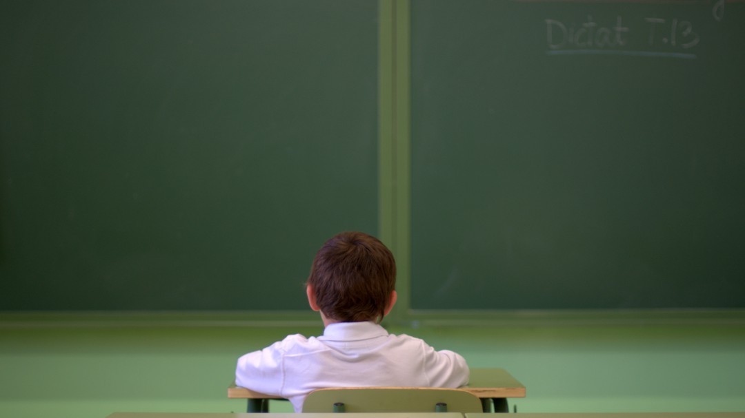 ¿Qué es el 'pin parental'?: la primera batalla ideológica del Gobierno frente a las derechas