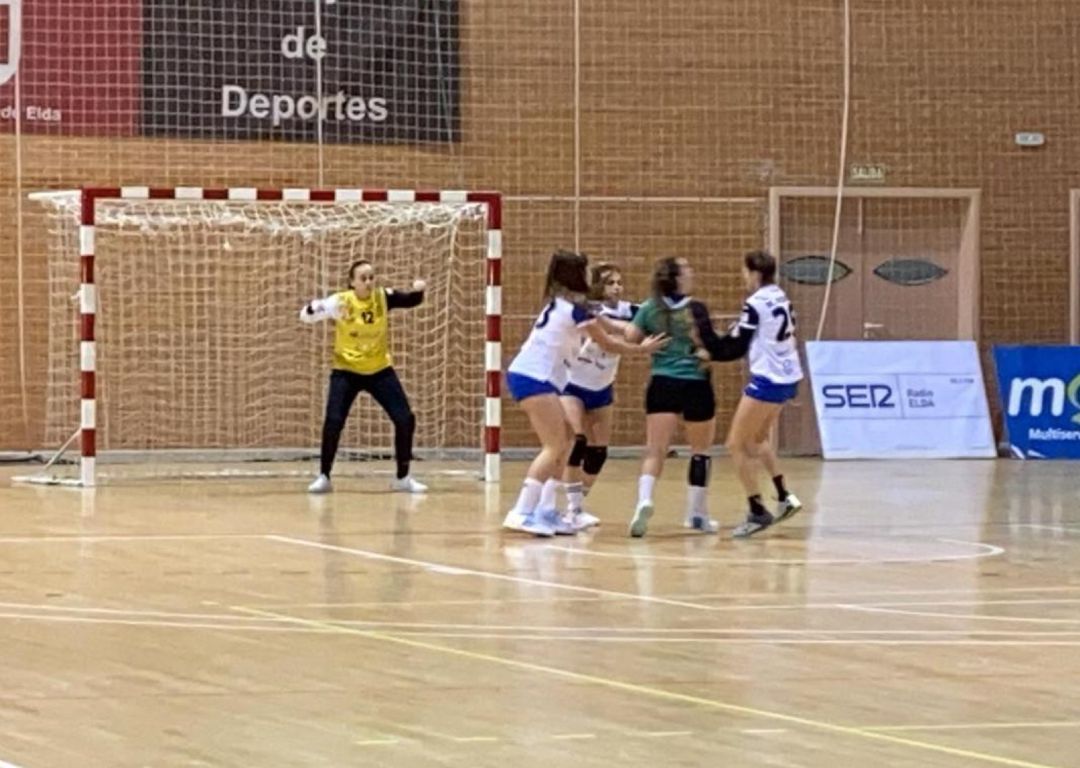 El Bm. Castellón fue demasiado rival parfa el Elda Prestigio El Bm. Castellón fue demasiado rival parfa el Elda Prestigio