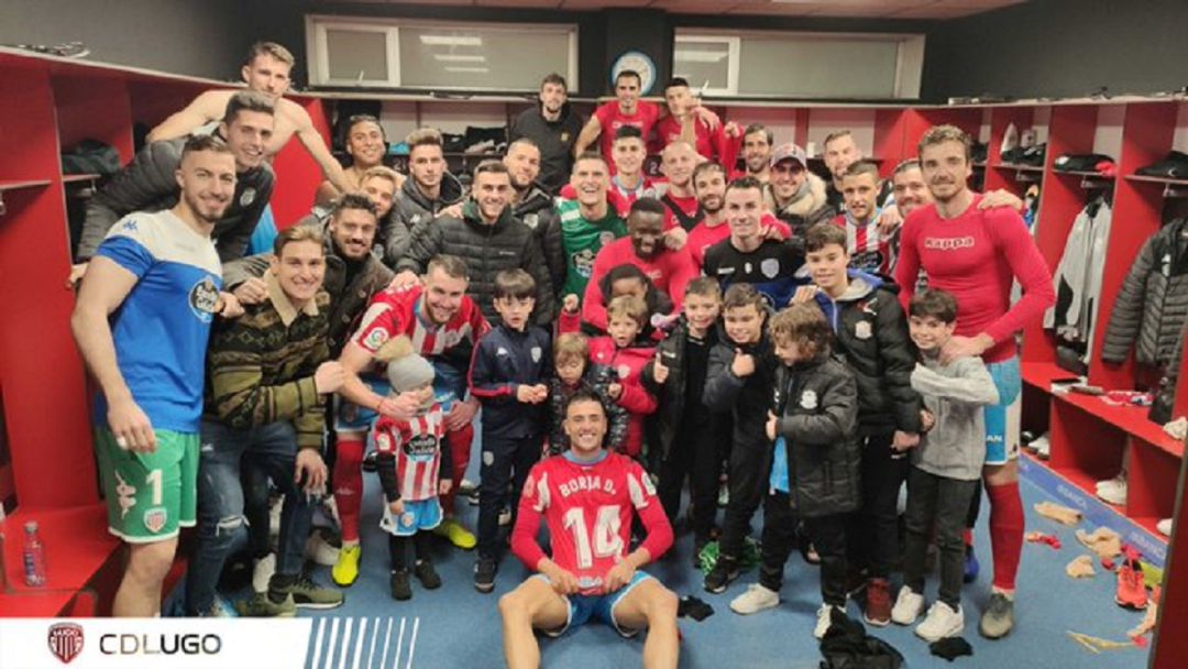 El vestuario del CD Lugo celebra la victoria El vestuario del CD Lugo celebra la victoria