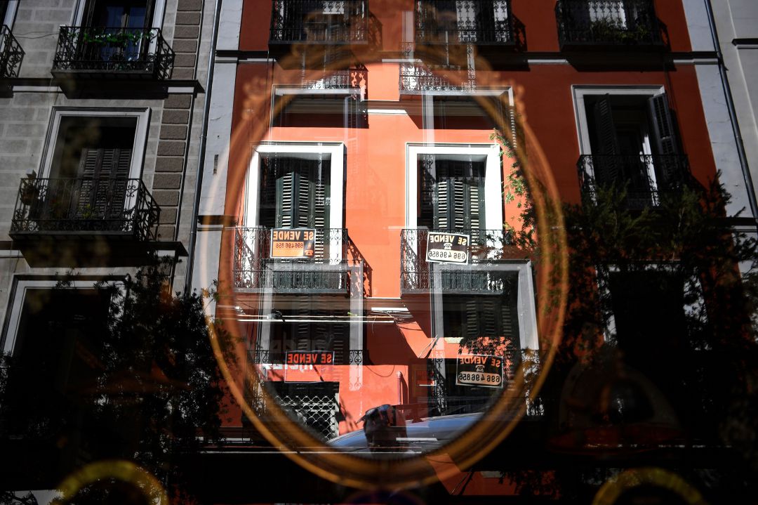 Edificio de Madrid donde se venden varias viviendas Edificio de Madrid donde se venden varias viviendas