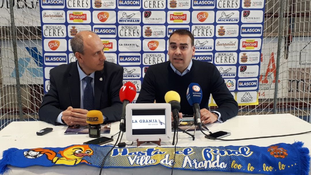 El club homenajea la labor de Álvaro Perote como presidente