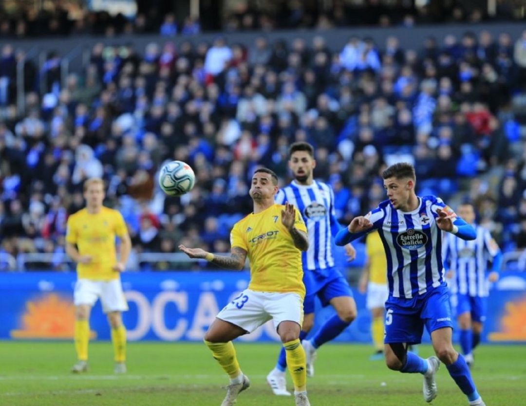 El Cádiz perdió ante el Deportivo en Riazor El Cádiz perdió ante el Deportivo en Riazor