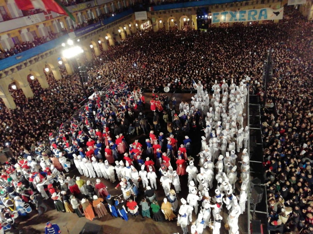 Estalla la fiesta en San Sebastián Estalla la fiesta en San Sebastián