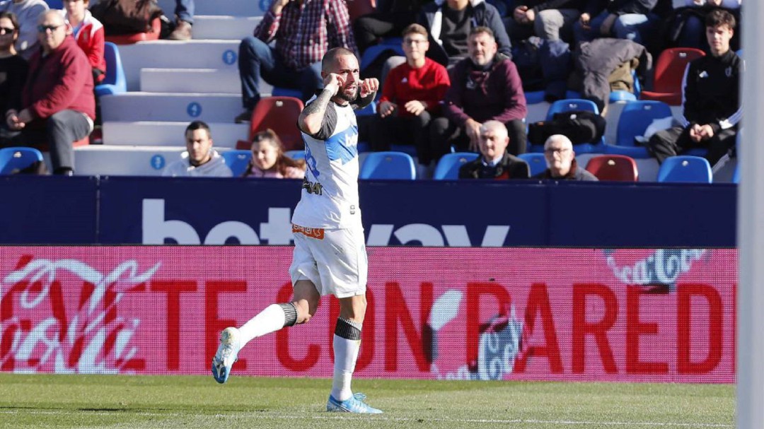 El Glorioso destroza al Levante al contraataque (0-1)