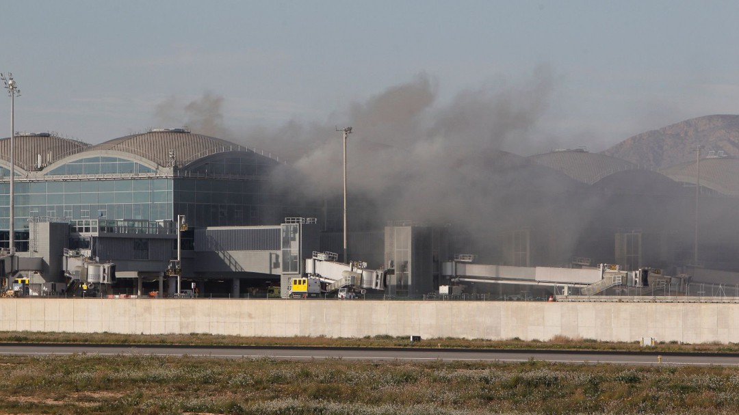 El cierre del aeropuerto de Alicante por Gloria afecta a 190 vuelos