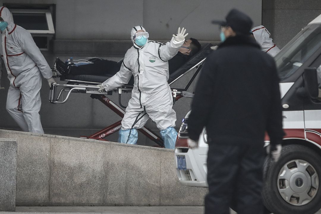 Ingresa en un hospital de China una persona infectada por el nuevo tipo de virus que ha causado un brote de neumonía en este país y que ya ha provocado la muerte de 3 pacientes.
Ingresa en un hospital de China una persona infectada por el nuevo tipo de virus que ha causado un brote de neumonía en este país y que ya ha provocado la muerte de 3 pacientes.