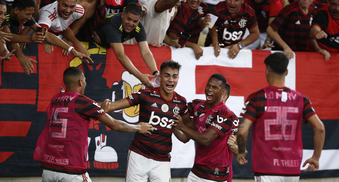 Reinier (segundo por la izquierda), celebra un gol con el Flamengo. Reinier (segundo por la izquierda), celebra un gol con el Flamengo.