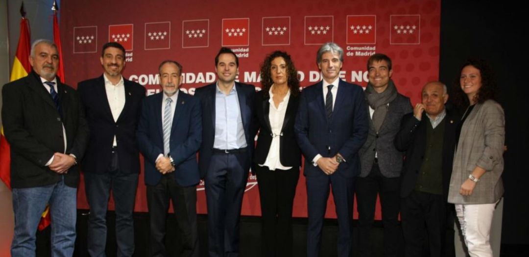 La Comunidad de Madrid firma un manifiesto para erradicar la violencia en el deporte La Comunidad de Madrid firma un manifiesto para erradicar la violencia en el deporte