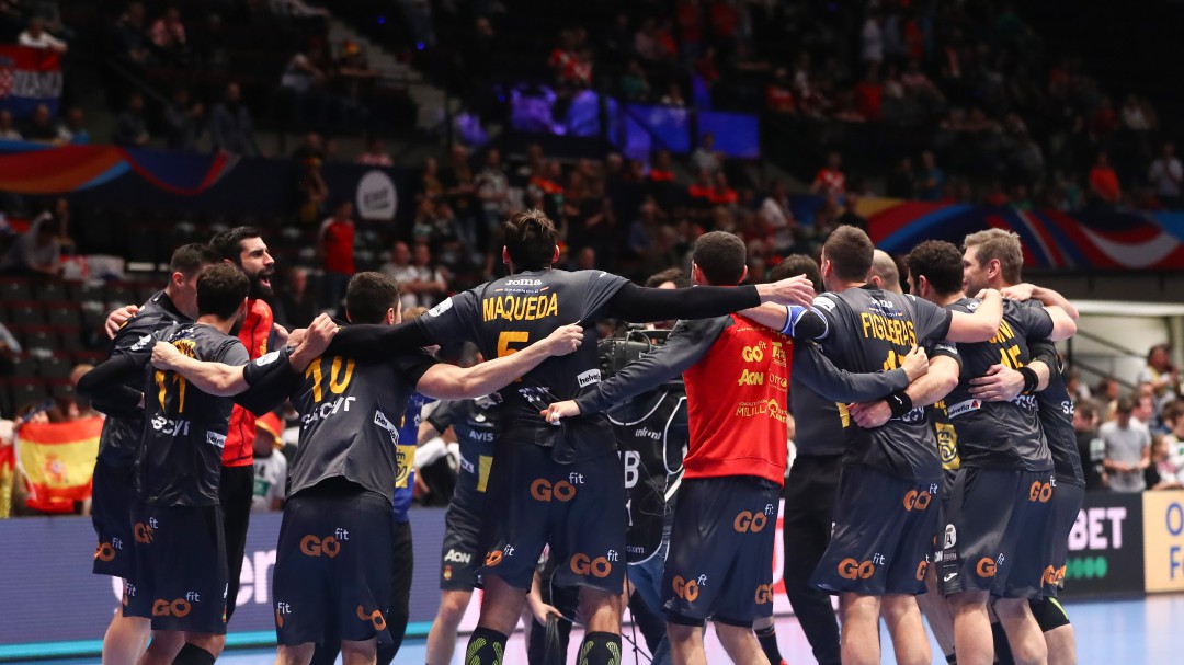 España se clasifica a semifinales tras arrollar a Bielorrusia