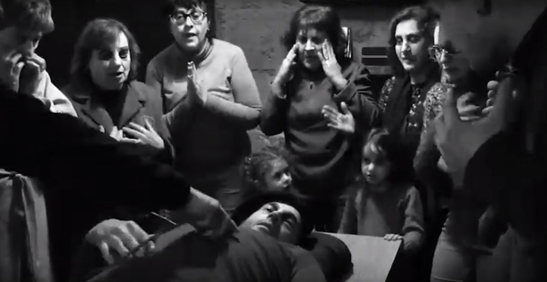 Fotograma del cuarto capítulo 'El desfibrilador' Fotograma del cuarto capítulo 'El desfibrilador'