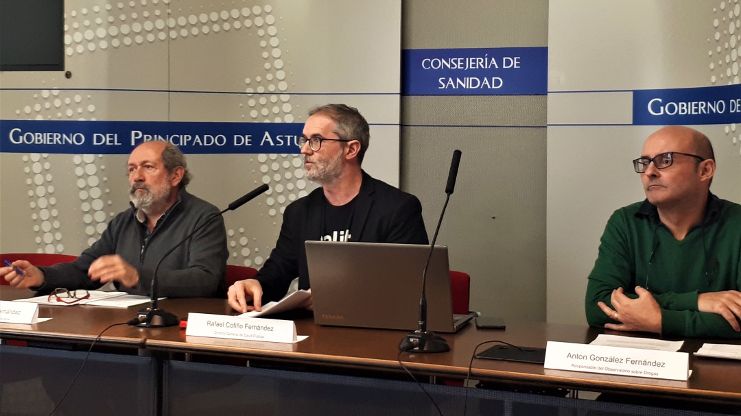 Los jóvenes asturianos "vapean" más y consumen más ansiolíticos