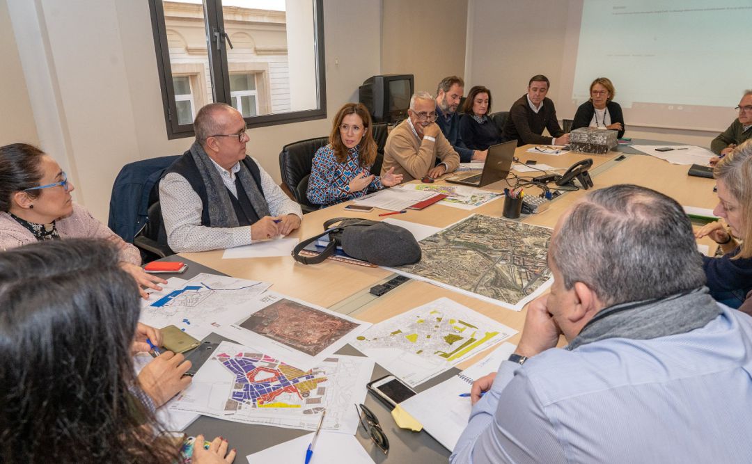 Reunión de trabajo sobre el Plan de Recuperación Integral del Casco Antiguo. Reunión de trabajo sobre el Plan de Recuperación Integral del Casco Antiguo.
