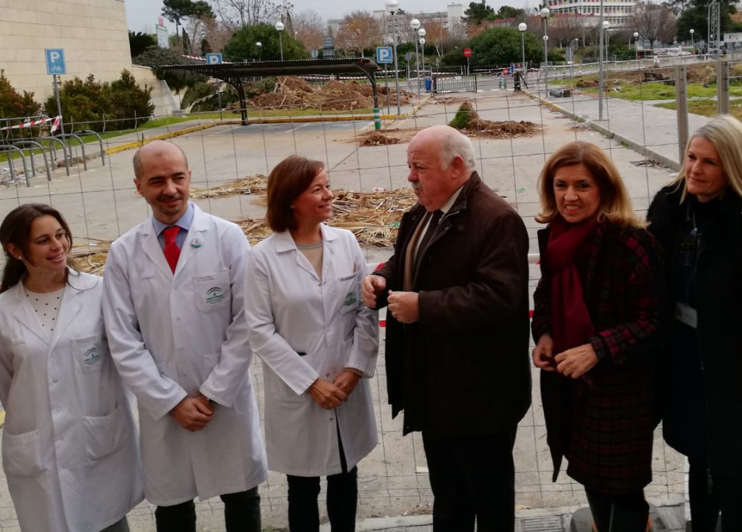 El consejero de Salud y Familias, Jesús Aguirre, durante su visita al Hospital Reina Sofía El consejero de Salud y Familias, Jesús Aguirre, durante su visita al Hospital Reina Sofía